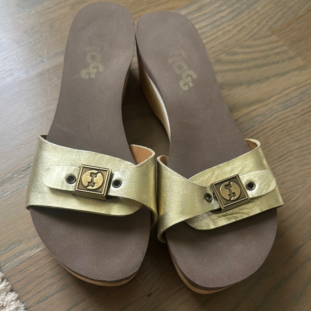 Frogg Melanie Women's Gold Slide Sandals
